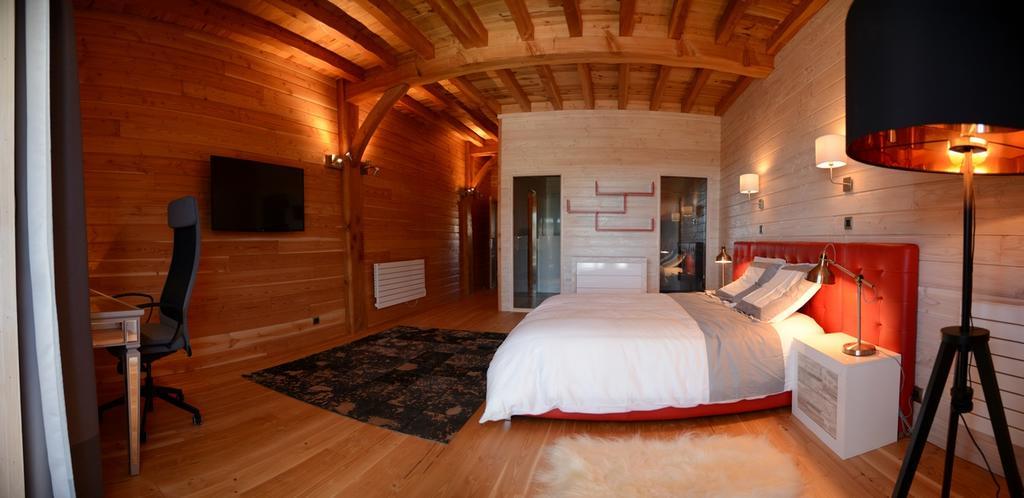 Domaine Du Mont Monnet - Chambre D'Hotes & Gite Longes Exteriör bild
